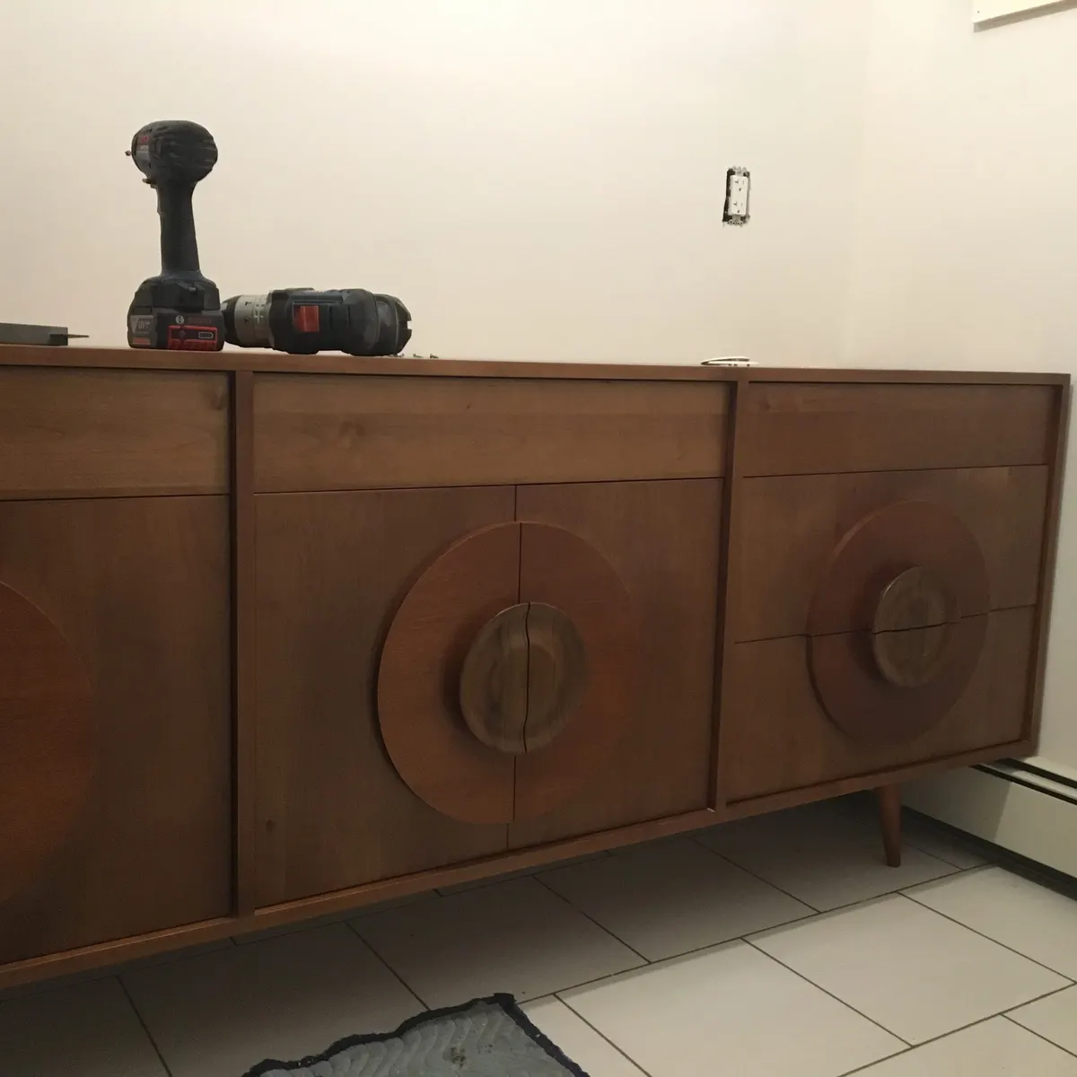 Custom Furniture, plate 307, 2016